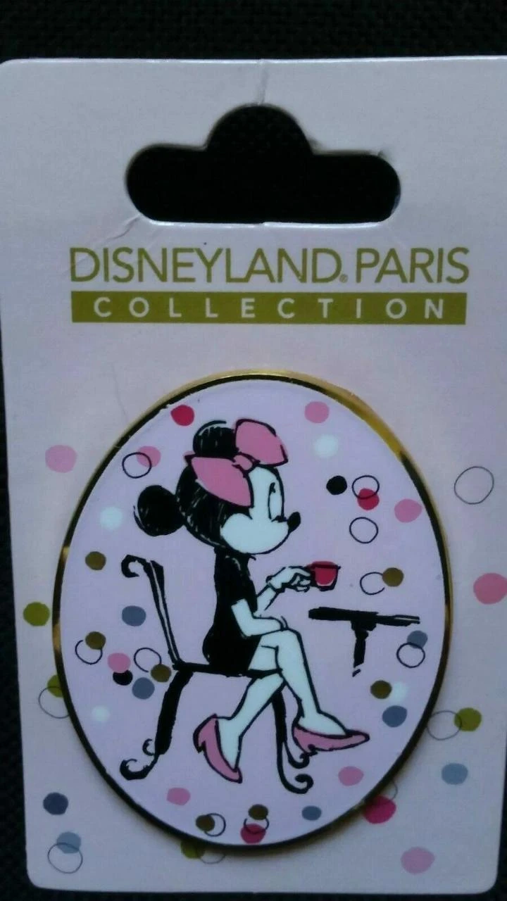 Rare Pins disney Disneyland Paris : Minnie Parisienne buvant une tasse de café